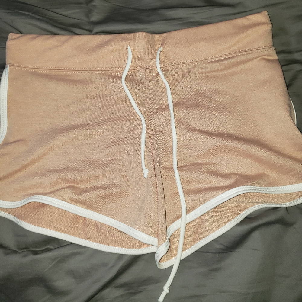 🌻 2/$25 Fashion Nova Pink lounge shorts
